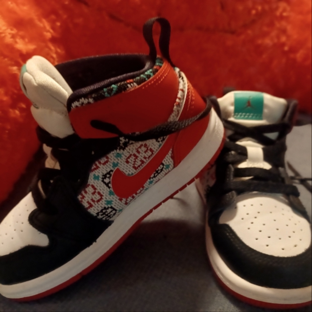 Toddler Boy 8c "Ugly Christmas See" Jordan 1